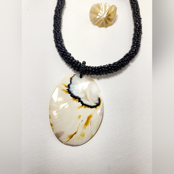 Abalone Necklace and Ring - Set - Picture 6 of 11